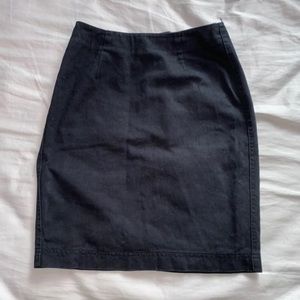 SOLD‼️: DKNY skirt